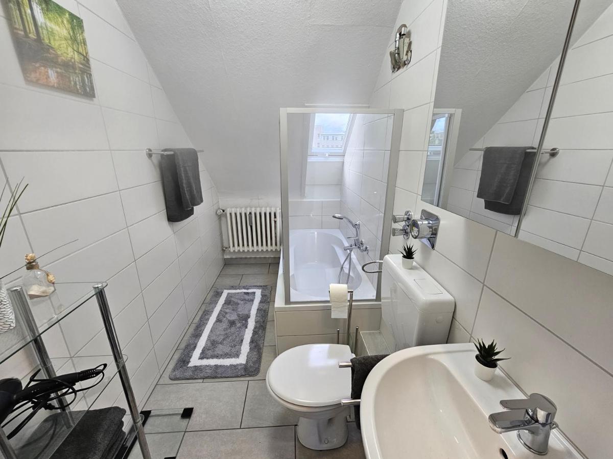 Exklusives Und Helles Dachgeschoss-Apartment No 3 Im Zentrum Von Kassel, Schnelles 1Gbit Internet, Geschirrspueler, Boxspringbetten Esterno foto