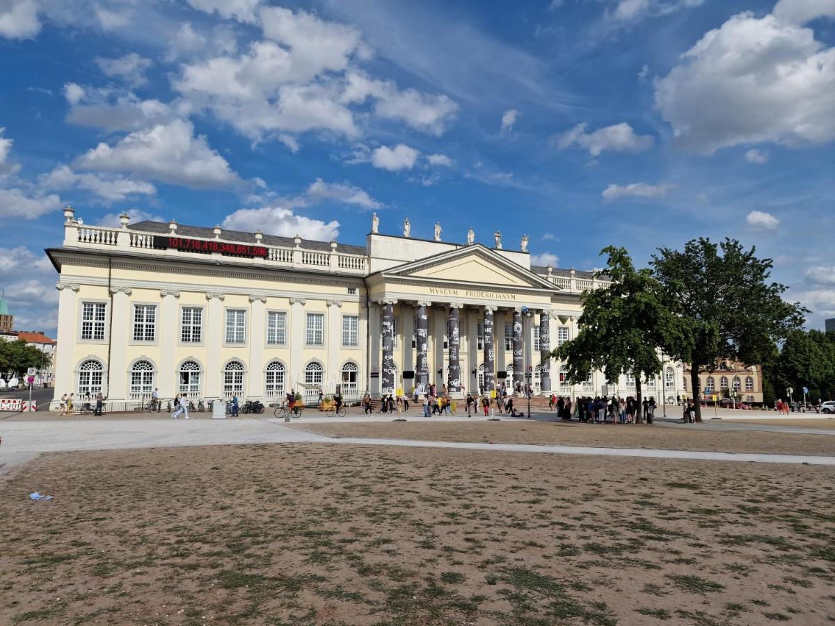 Exklusives Und Helles Dachgeschoss-Apartment No 3 Im Zentrum Von Kassel, Schnelles 1Gbit Internet, Geschirrspueler, Boxspringbetten Esterno foto