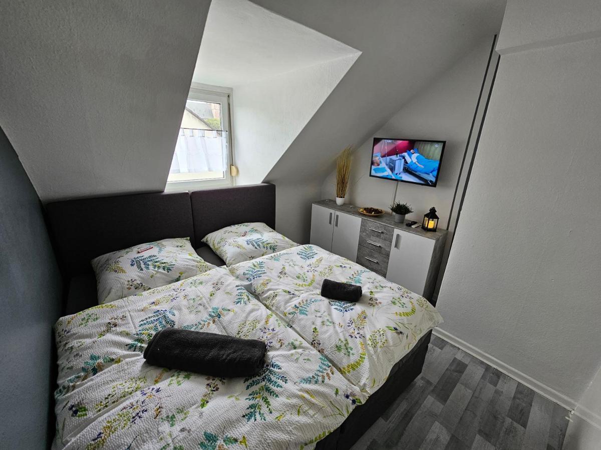 Exklusives Und Helles Dachgeschoss-Apartment No 3 Im Zentrum Von Kassel, Schnelles 1Gbit Internet, Geschirrspueler, Boxspringbetten Esterno foto