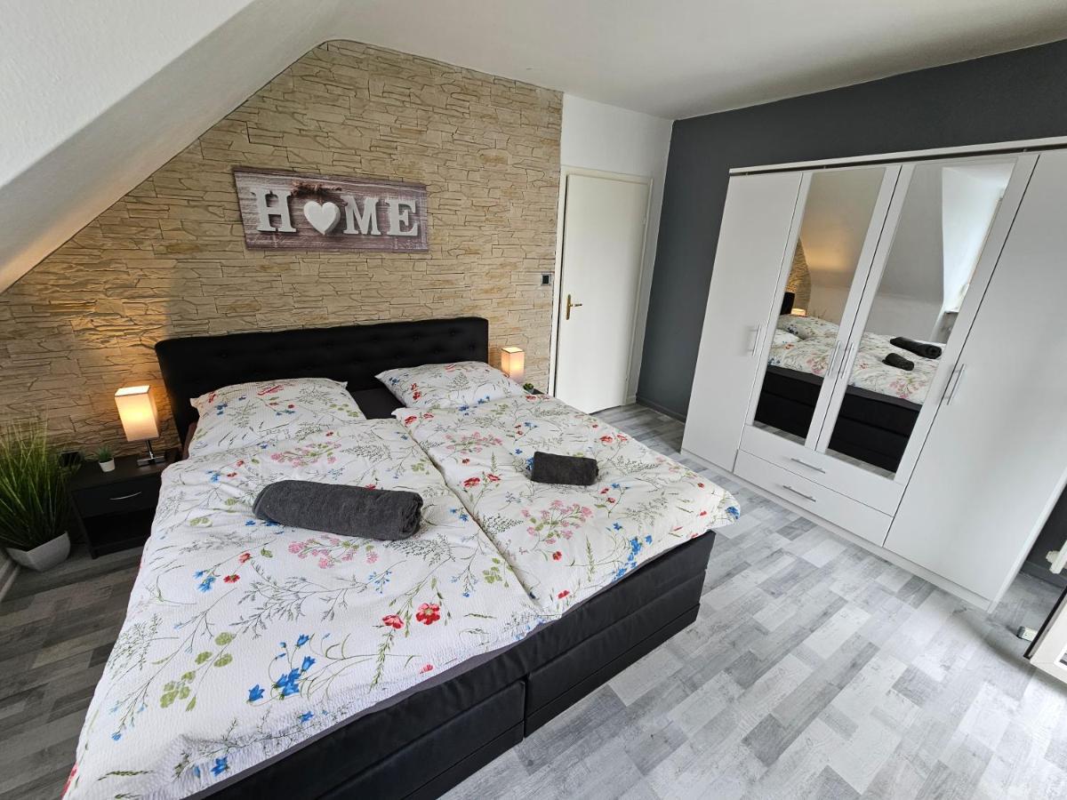Exklusives Und Helles Dachgeschoss-Apartment No 3 Im Zentrum Von Kassel, Schnelles 1Gbit Internet, Geschirrspueler, Boxspringbetten Esterno foto